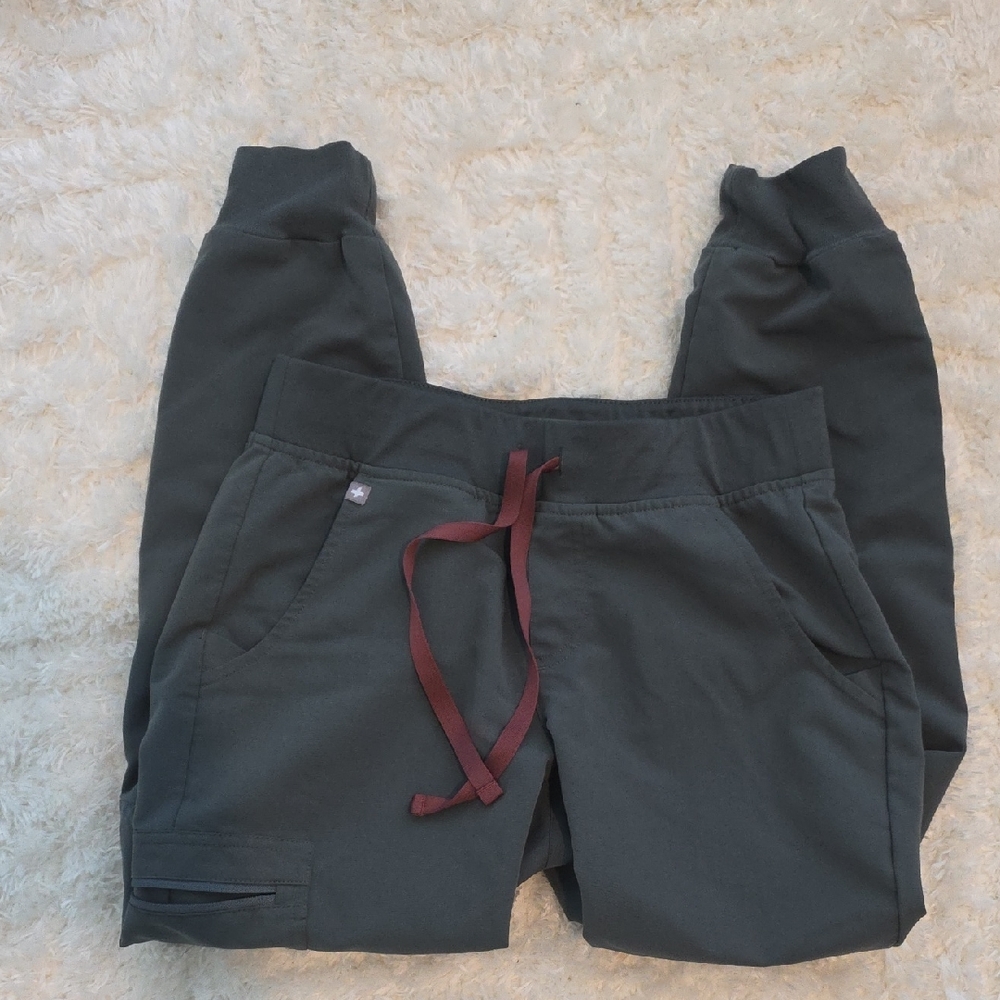 Figs Zamora Joggers Petite Small